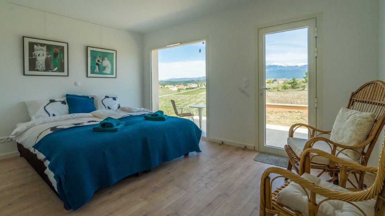 Vila Les Terrasses De Cascavelle Blauvac Exteriér fotografie